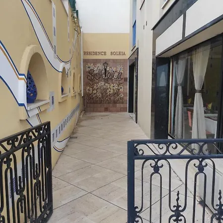 Cosy Soleia, 50m From Sea Side Apartment