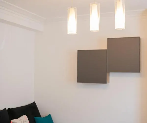 Cosy Soleia, 50m From Sea Side דירה מנטון